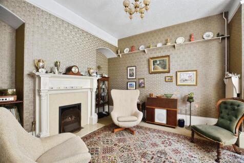 Bay Fronted Drawing Room