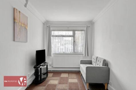 Groudn floor bedroom/study