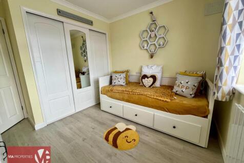Downstairs bedroom