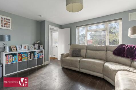 96 Winterscroft Road Hoddesdon EN11 8RJ