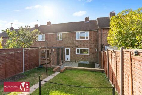 96 Winterscroft Road Hoddesdon EN11 8RJ
