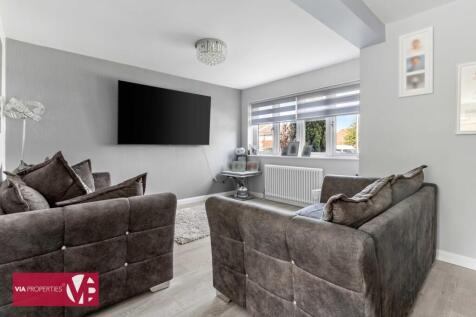 70 Davison Drive Cheshunt Waltham Cross EN8 0SX via properties e