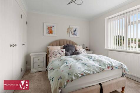 36 Palmers Grove Nazeing Waltham Abbey EN9 2QF via properties es