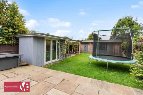 36 Palmers Grove Nazeing Waltham Abbey EN9 2QF via properties es