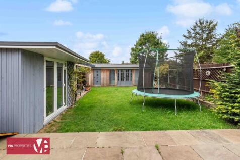 36 Palmers Grove Nazeing Waltham Abbey EN9 2QF via properties es