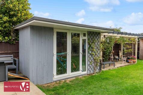 36 Palmers Grove Nazeing Waltham Abbey EN9 2QF via properties es