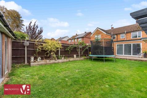 36 Palmers Grove Nazeing Waltham Abbey EN9 2QF via properties es