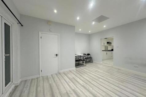 WhatsApp Image 2025-11-03 at 6.23.26 PM.jpeg