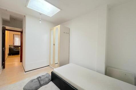 WhatsApp Image 2025-11-18 at 10.02.03 AM.jpeg