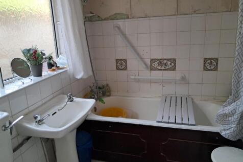 WhatsApp Image 2025-11-20 at 16.11.20_321bb5c2.jpg