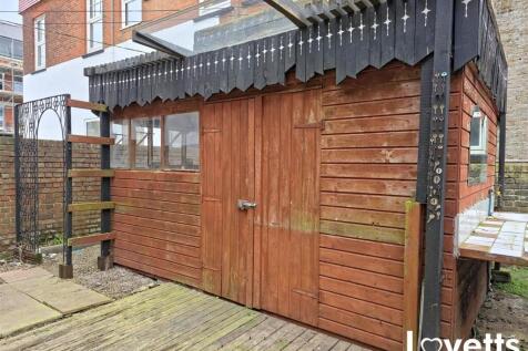 Shed