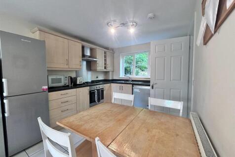 Communal Kitchen