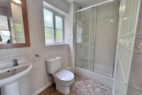 Room 1 En-Suite