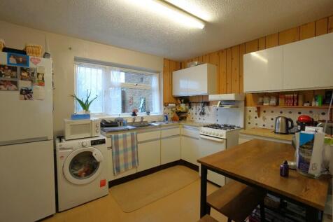 20 Sewell Kitchen .jpeg