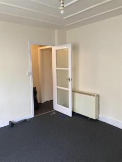 14 wesbrook bedroom 3.JPG