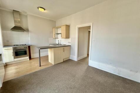 Living Room/Kitchen