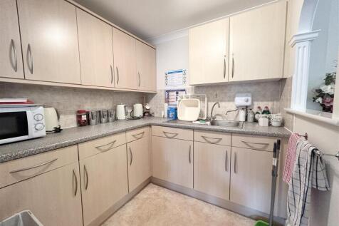 Communal Kitchen