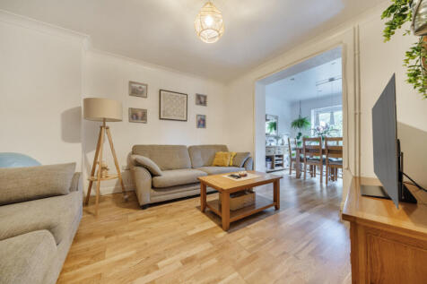 1373339-7-690a0cc...