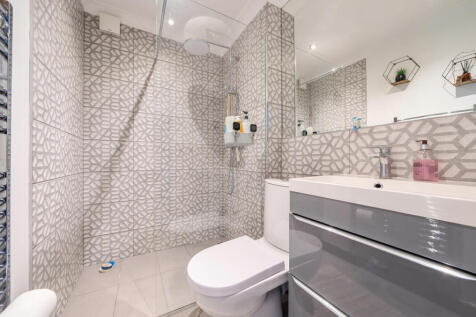 1373339-6-690a0ca...