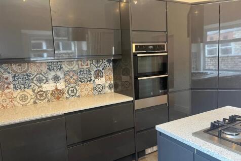 Penelope kitchen1.jpg