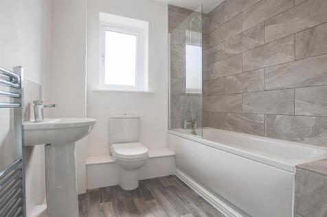 Apt 31 Bath.jpg