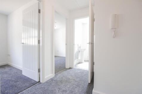 Apt 31 hallway.jpg