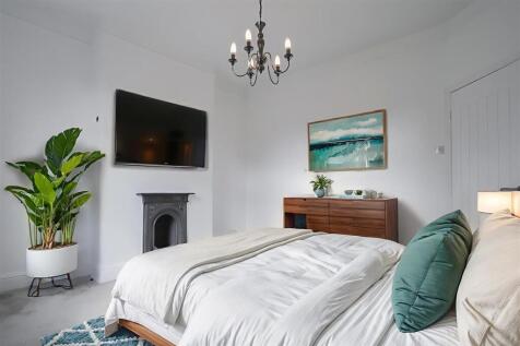 J7nOVVH58kSnFPmEFYjkSg - Bedroom - Modern - 1.jpg