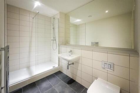 burlington square bathroom.jpeg