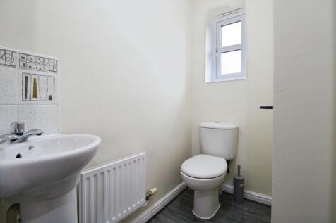 Cloakroom/wc