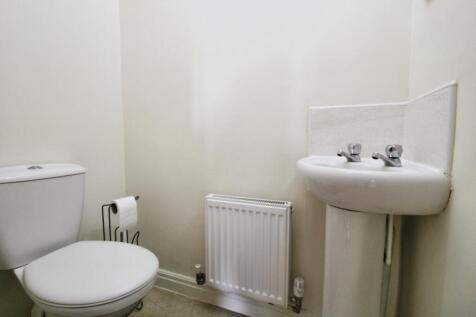 Cloakroom/wc