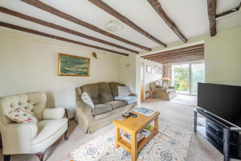 1370825-9-68f7915...