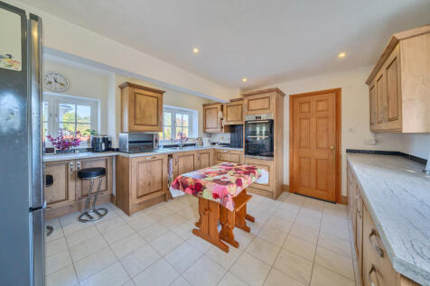 1359943-33-68de9a...