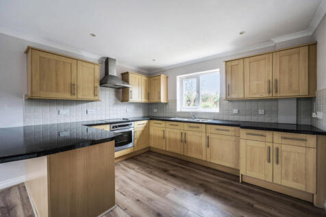 1360878-9-68dfc52...