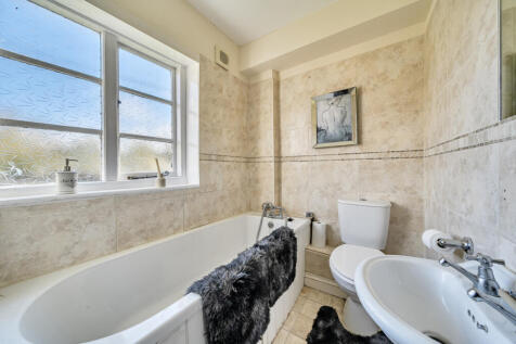 1371600-19-68f8f1...