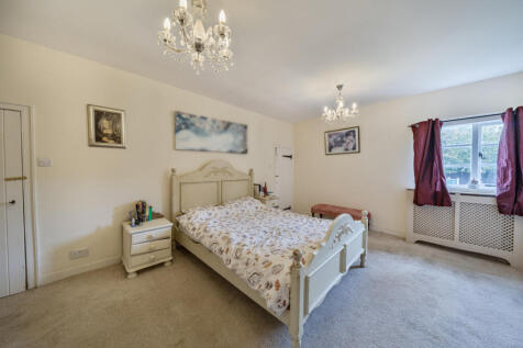 1359364-6-68dacec...