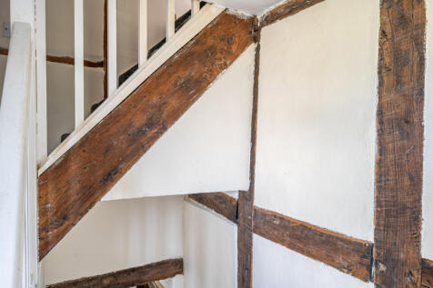 1371600-17-68f8f1...