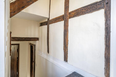 1371600-18-68f8f1...