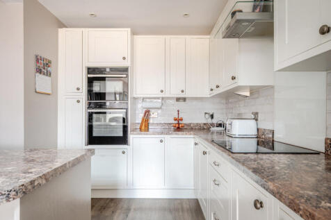 1370618-18-68fa2c...