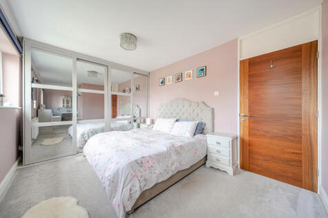 1370618-24-68fa2c...