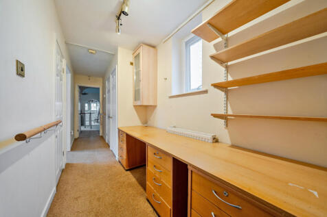 1374134-20-6901f0...