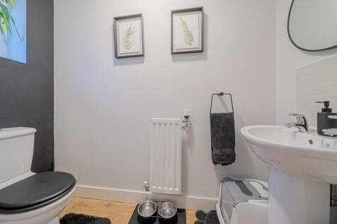 1375952-8-690ccd3...