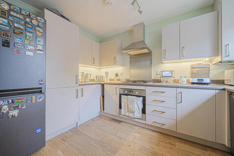 1375952-6-690ccd1...