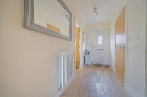 1375952-4-690cccf...