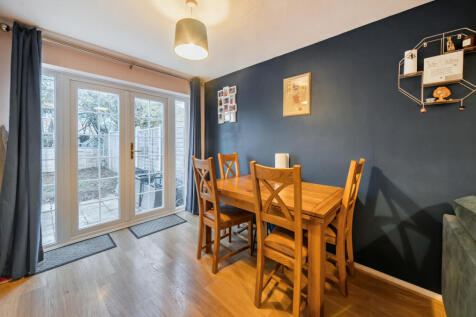 1376212-20-690e22...