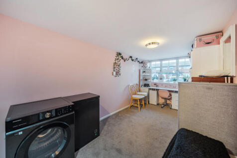 1376212-22-690e22...