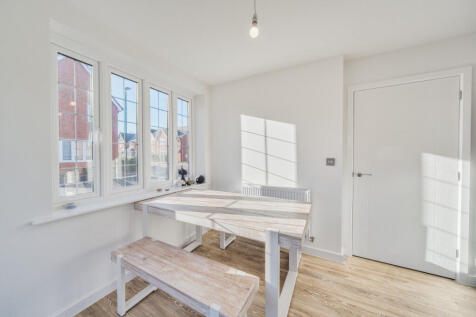 1384424-6-6925acd...