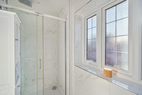 1384424-1-6925aca...