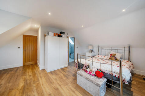 1383343-11-692dcc...