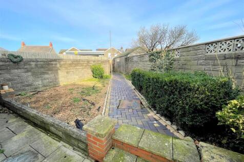 Rear Garden a.jpg