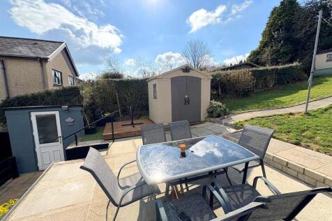 Rear Garden f.jpg